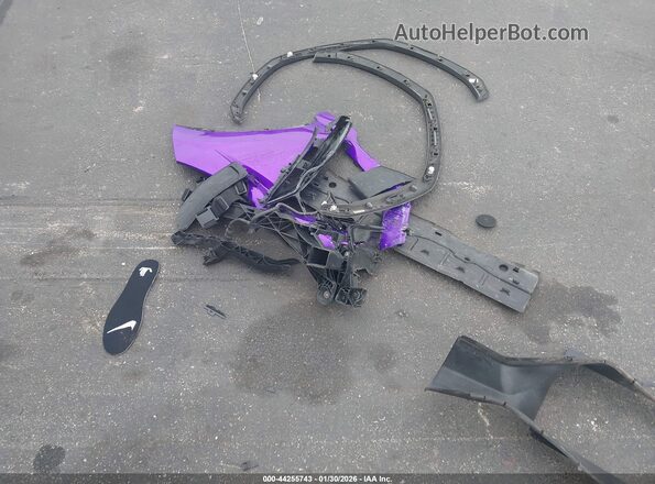 ZPBUA1ZL8MLA14632 2021 LAMBORGHINI URUS Purple Առջևի վահանակի տեսք