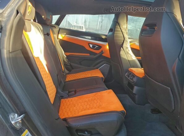 ZPBUA1ZL9KLA04432 2019 LAMBORGHINI URUS White Սալոնի հետևի տեսք