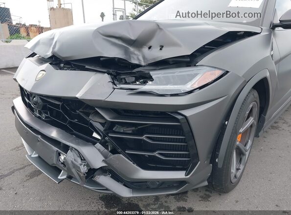 ZPBUA1ZLXMLA15796 2021 LAMBORGHINI URUS Gray Front view