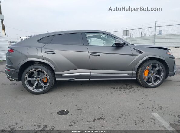 ZPBUA1ZLXMLA15796 2021 LAMBORGHINI URUS Gray Rear interior view