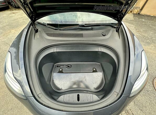 5YJ3E1EB1JF119421 2018 TESLA MODEL Gray Widok deski rozdzielczej