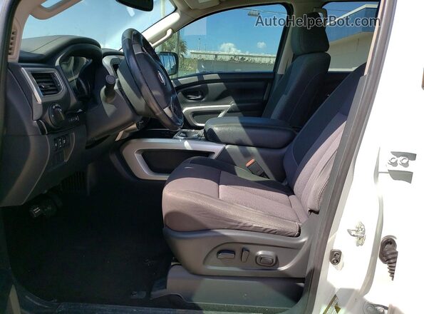 1N6AA1F21HN552134 2017 NISSAN TITAN Белый 