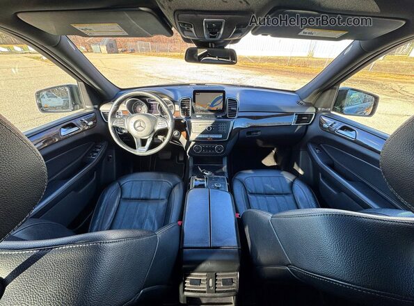 4JGDA5HB7HA820966 2017 MERCEDES-BENZ GLE Black Vista de los asientos traseros