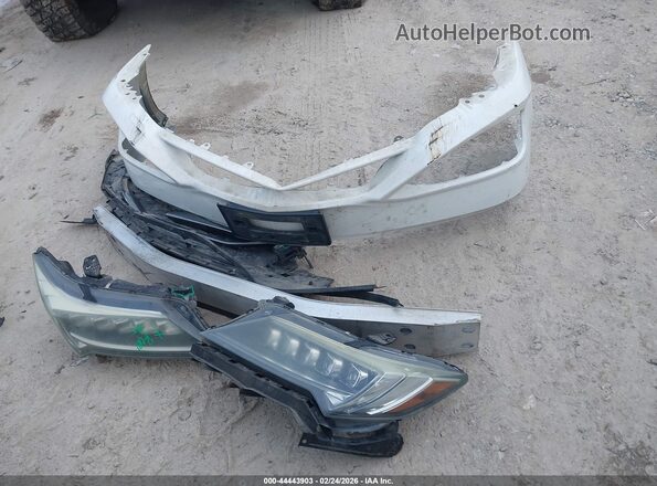 19UDE2F79GA000877 2016 ACURA ILX White Вид щитка приладів