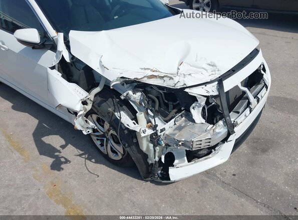 19XFC2F5XHE064632 2017 HONDA CIVIC White Вид спереду