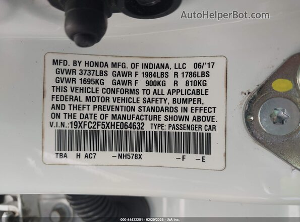 19XFC2F5XHE064632 2017 HONDA CIVIC White Вид підкапотного простору