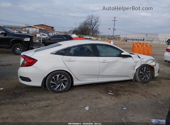 19XFC2F83GE058731 2016 HONDA CIVIC White უკანა სალონის ხედი