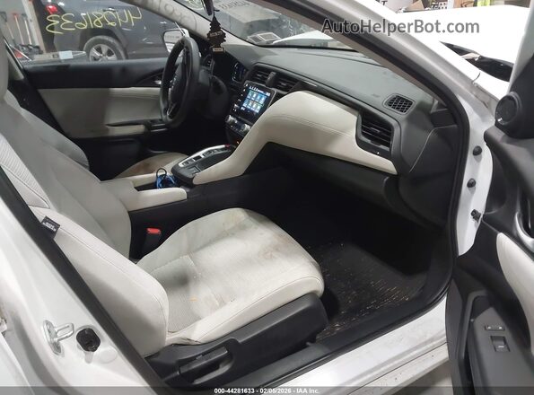 19XZE4F52NE012801 2022 HONDA INSIGHT Белый Вид салона спереди