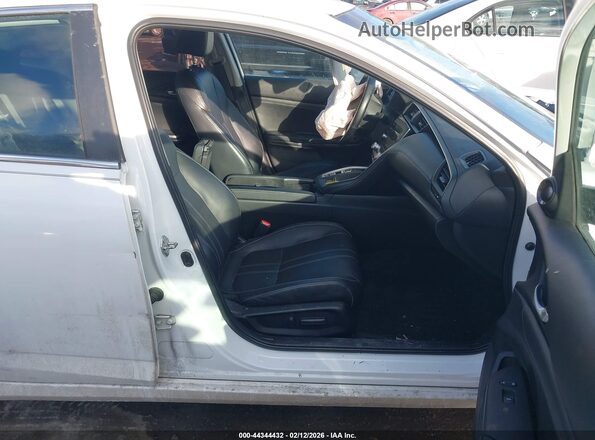 19XZE4F98ME005319 2021 HONDA INSIGHT White Widok wnętrza z przodu