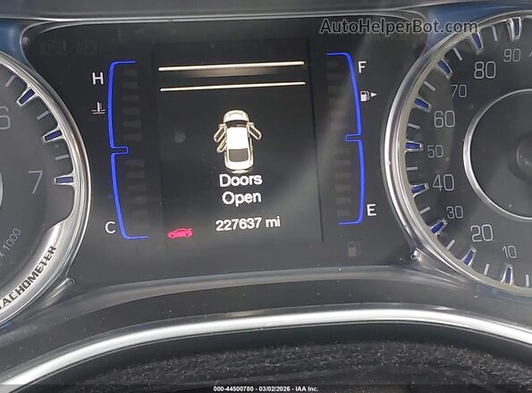 1C3CCCAB4GN106619 2016 CHRYSLER 200 Gray 