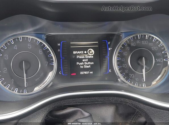1C3CCCAB4GN106619 2016 CHRYSLER 200 Gray Հետևի նստատեղերի տեսք