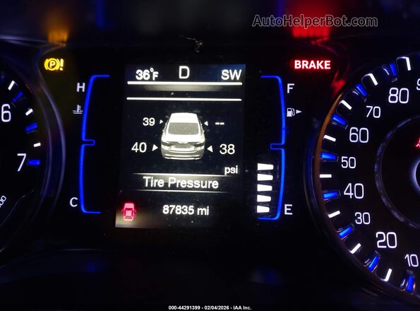 1C3CCCAB4GN117474 2016 CHRYSLER 200 Burgundy Հետևի նստատեղերի տեսք