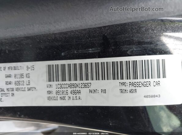 1C3CCCAB9GN123657 2016 CHRYSLER 200 Black Vista del compartimento del motor