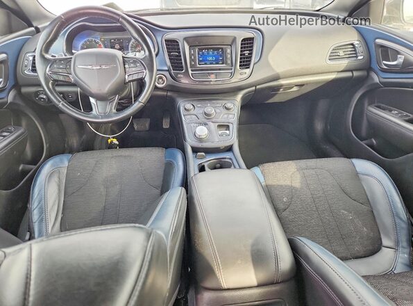 1C3CCCDGXGN184054 2016 CHRYSLER 200 Черный Вид панели приборов