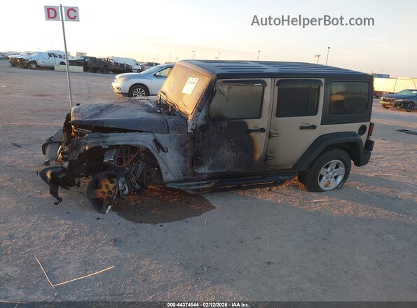 1C4BJWDG8GL316349 2016 JEEP WRANGLER UNLIMITED Tan Widok wnętrza z tyłu