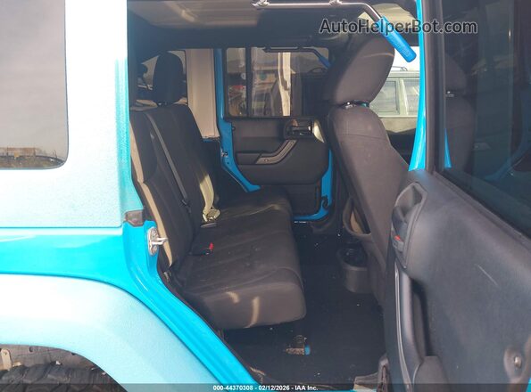 1C4BJWDG9HL612028 2017 JEEP WRANGLER UNLIMITED Blue 