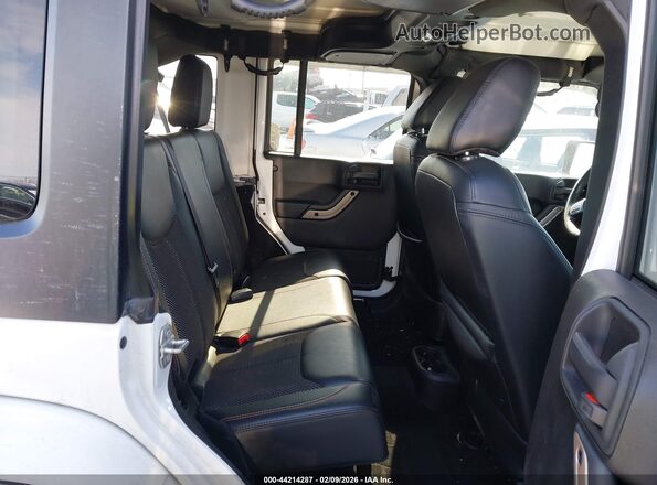 1C4BJWEG8GL336924 2016 JEEP WRANGLER UNLIMITED White VIN კოდის სტიკერის ხედი