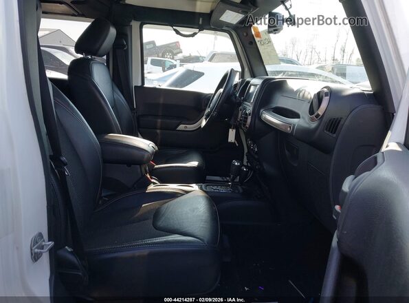 1C4BJWEG8GL336924 2016 JEEP WRANGLER UNLIMITED White წინა სალონის ხედი