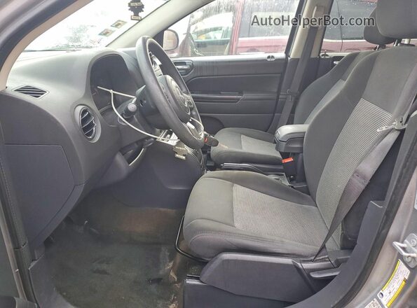 1C4NJDBB3GD778319 2016 JEEP COMPASS Silver წინა სალონის ხედი