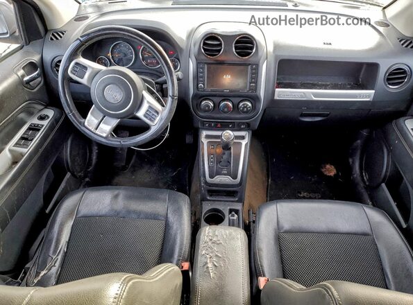 1C4NJDEBXHD107565 2017 JEEP COMPASS Silver 
