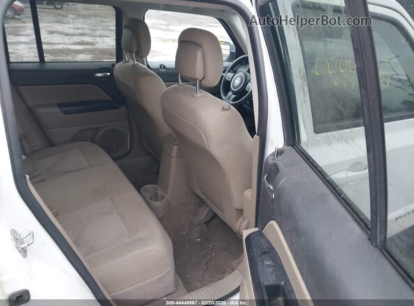 1C4NJPBA5GD688629 2016 JEEP PATRIOT White Вид наклейки з VIN-кодом