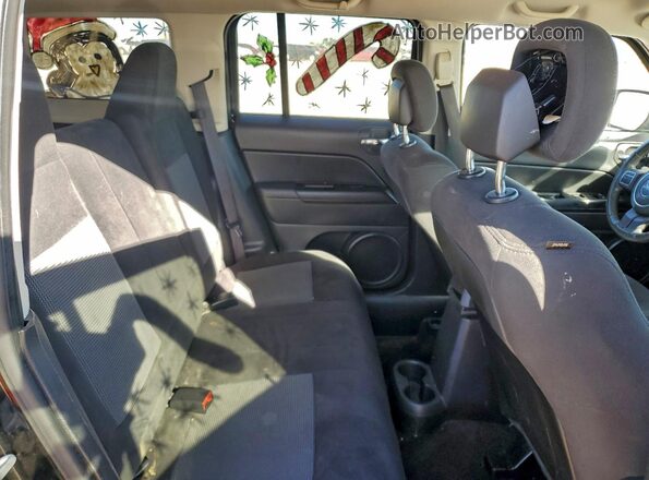 1C4NJRFB5GD758449 2016 JEEP PATRIOT Черный Вид задних сидений
