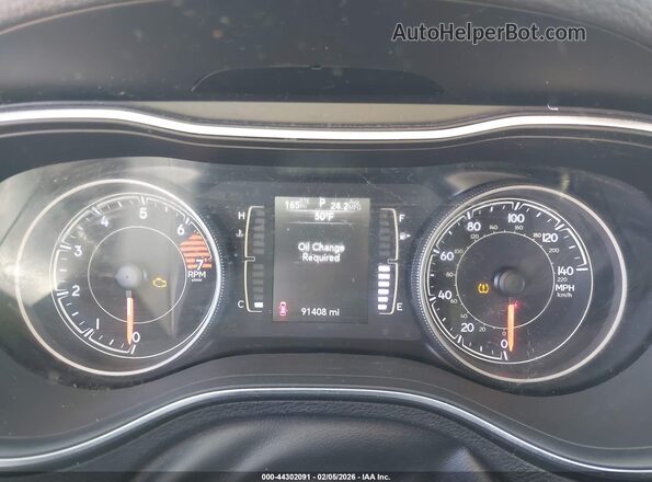 1C4PJLCBXKD341007 2019 JEEP CHEROKEE Silver Հետևի նստատեղերի տեսք