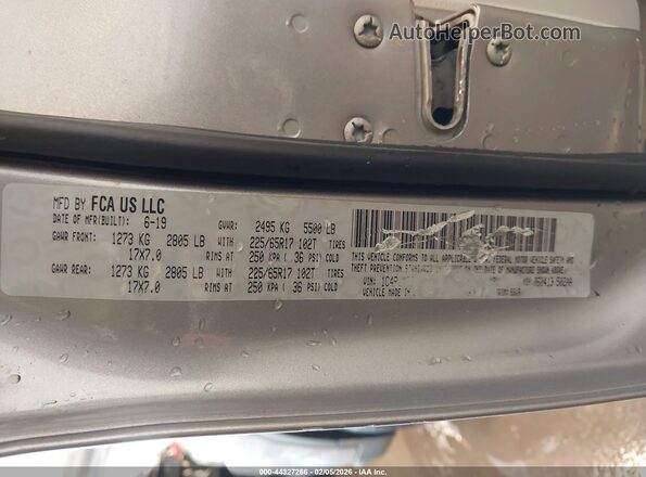 1C4PJLDB5KD111793 2019 JEEP CHEROKEE Gray Widok komory silnika