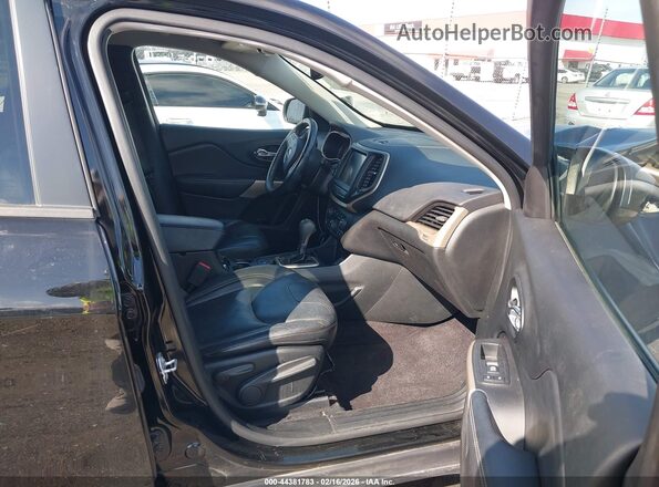 1C4PJLDB9HW559127 2017 JEEP CHEROKEE Black Front interior view