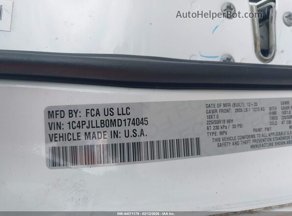 1C4PJLLB0MD174045 2021 JEEP CHEROKEE White Engine compartment view