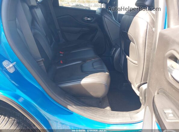 1C4PJLLB3LD565110 2020 JEEP CHEROKEE Blue Widok naklejki z numerem VIN