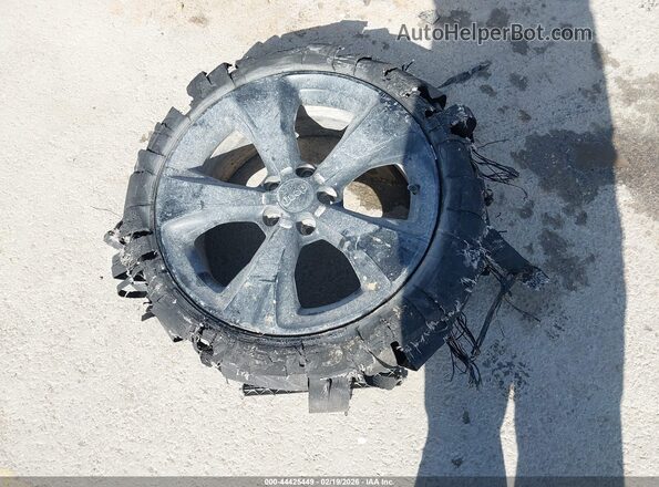 1C4PJLLB8KD369971 2019 JEEP CHEROKEE White Սարքավորումների վահանակի տեսք