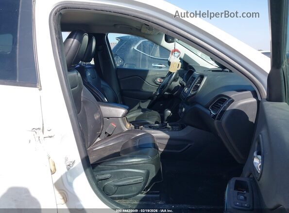 1C4PJLLB8KD369971 2019 JEEP CHEROKEE White Սալոնի դիմացի տեսք