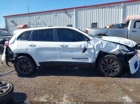 1C4PJLMX6MD208273 2021 JEEP CHEROKEE White Вид задньої частини салону