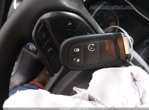 1C4PJMBX4MD239028 2021 JEEP CHEROKEE Black Вид панелі приладів