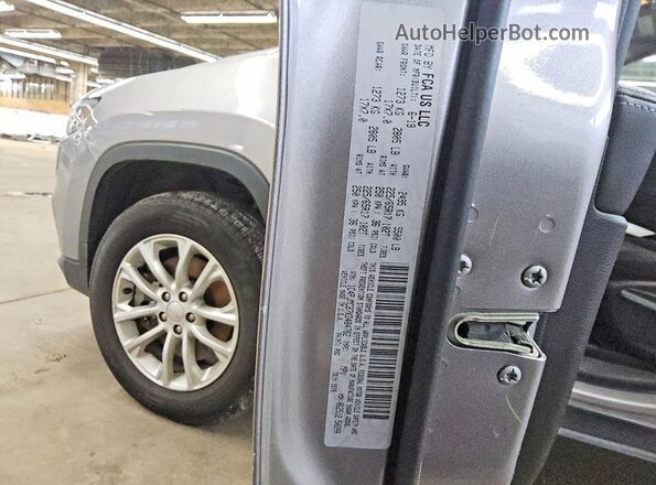 1C4PJMCB7KD484762 2019 JEEP CHEROKEE Серебряный 