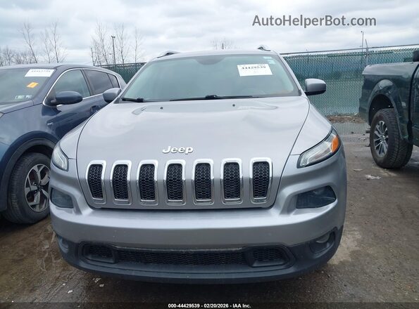 1C4PJMCX4JD569343 2018 JEEP CHEROKEE Gray უკანა სალონის ხედი