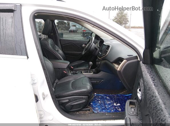 1C4PJMDSXGW278717 2016 JEEP CHEROKEE Белый Вид салона спереди
