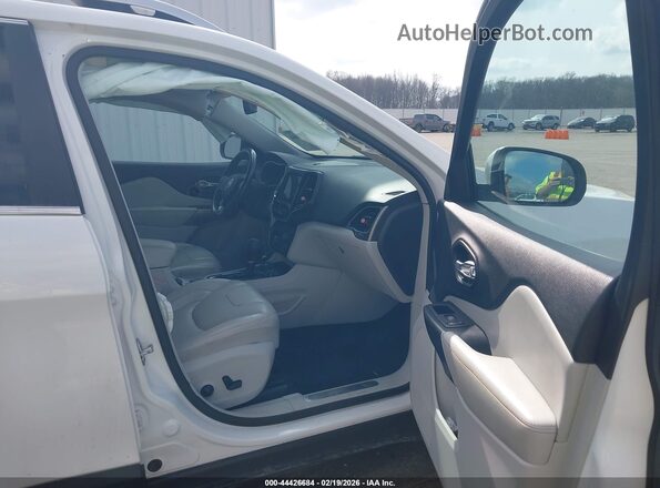 1C4PJMDX2LD650701 2020 JEEP CHEROKEE White Вид салону спереду