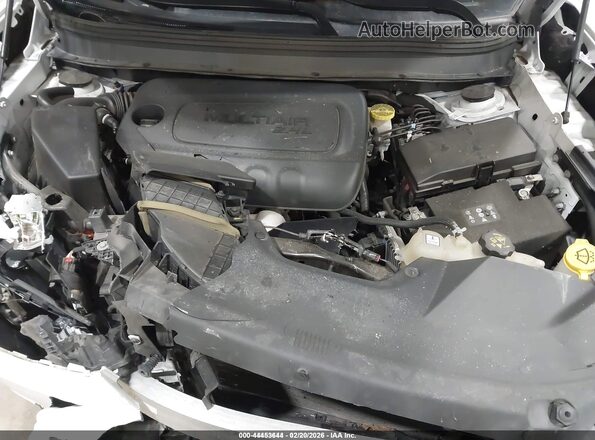 1C4PJMLB8KD438096 2019 JEEP CHEROKEE White Widok z tyłu