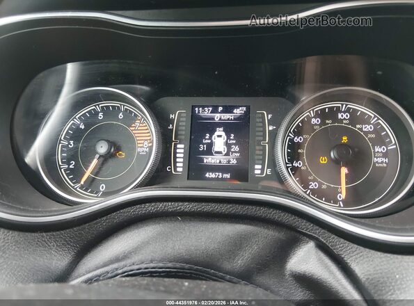 1C4PJMLX4KD231927 2019 JEEP CHEROKEE Белый Вид задних сидений
