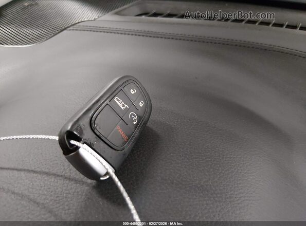 1C4PJMMB3PD113796 2023 JEEP CHEROKEE Black Առջևի վահանակի տեսք