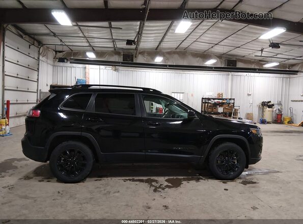 1C4PJMMB3PD113796 2023 JEEP CHEROKEE Black Սալոնի հետևի տեսք