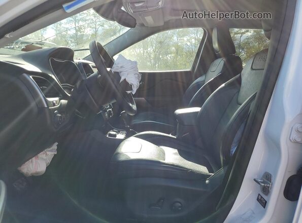 1C4PJMMN0ND522359 2022 JEEP CHEROKEE Белый Вид салона спереди
