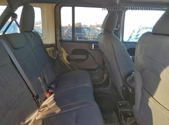 1C4PJXDG7SW543535 2025 JEEP WRANGLER Tan უკანა სავარძლების ხედი