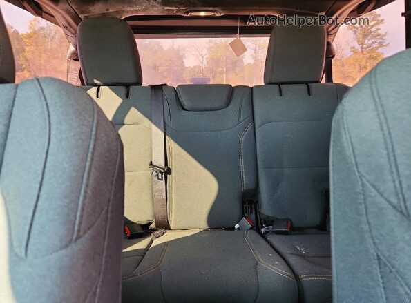 1C4PJXDGXSW516815 2025 JEEP WRANGLER Green Widok tylnych siedzeń