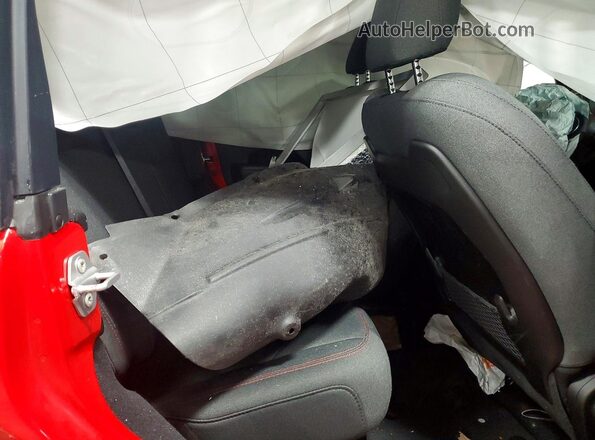 1C4PJXFN8TW185536 2026 JEEP WRANGLER Красный Вид задних сидений