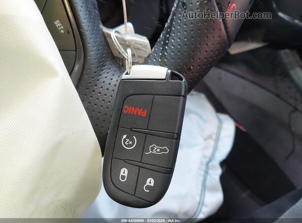 1C4RDJDG9TC159286 2026 DODGE DURANGO Белый Вид панели приборов
