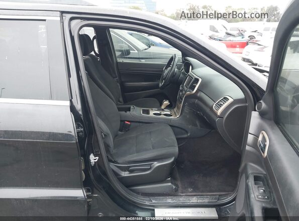 1C4RJEAG2HC696397 2017 JEEP GRAND CHEROKEE Черный Вид салона спереди