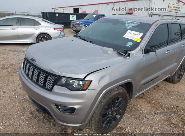 1C4RJEAG4HC869031 2017 JEEP GRAND CHEROKEE Silver Դիմացի տեսք